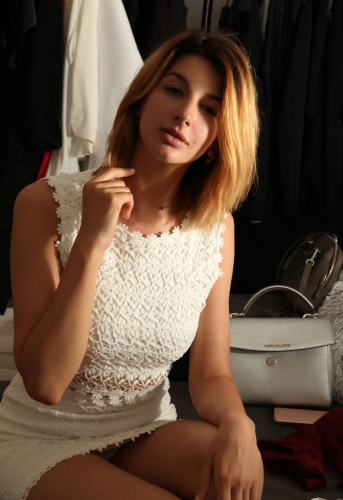 Индивидуалка СПб Лена +7(981)126-12-57