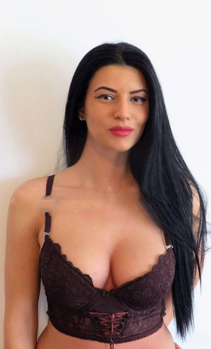 Индивидуалка СПб Юля Брюнетка c 3 размером груди у метро Звенигородская Санкт-Петербург Фото-1